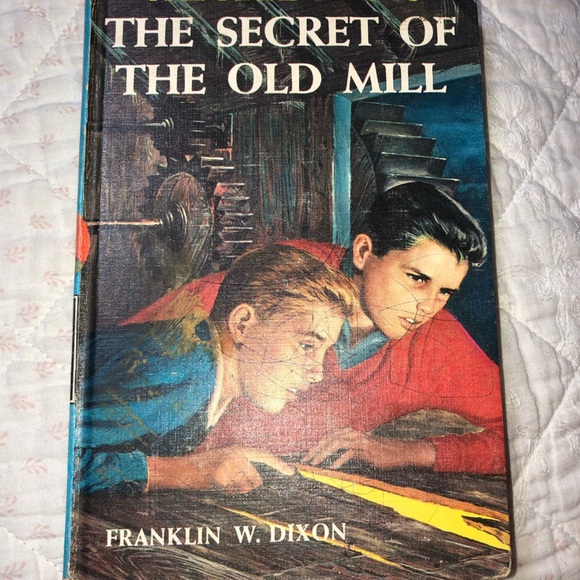 The Hardy Boys: The Secret of the Old Mill Book - Picture 7 of 9